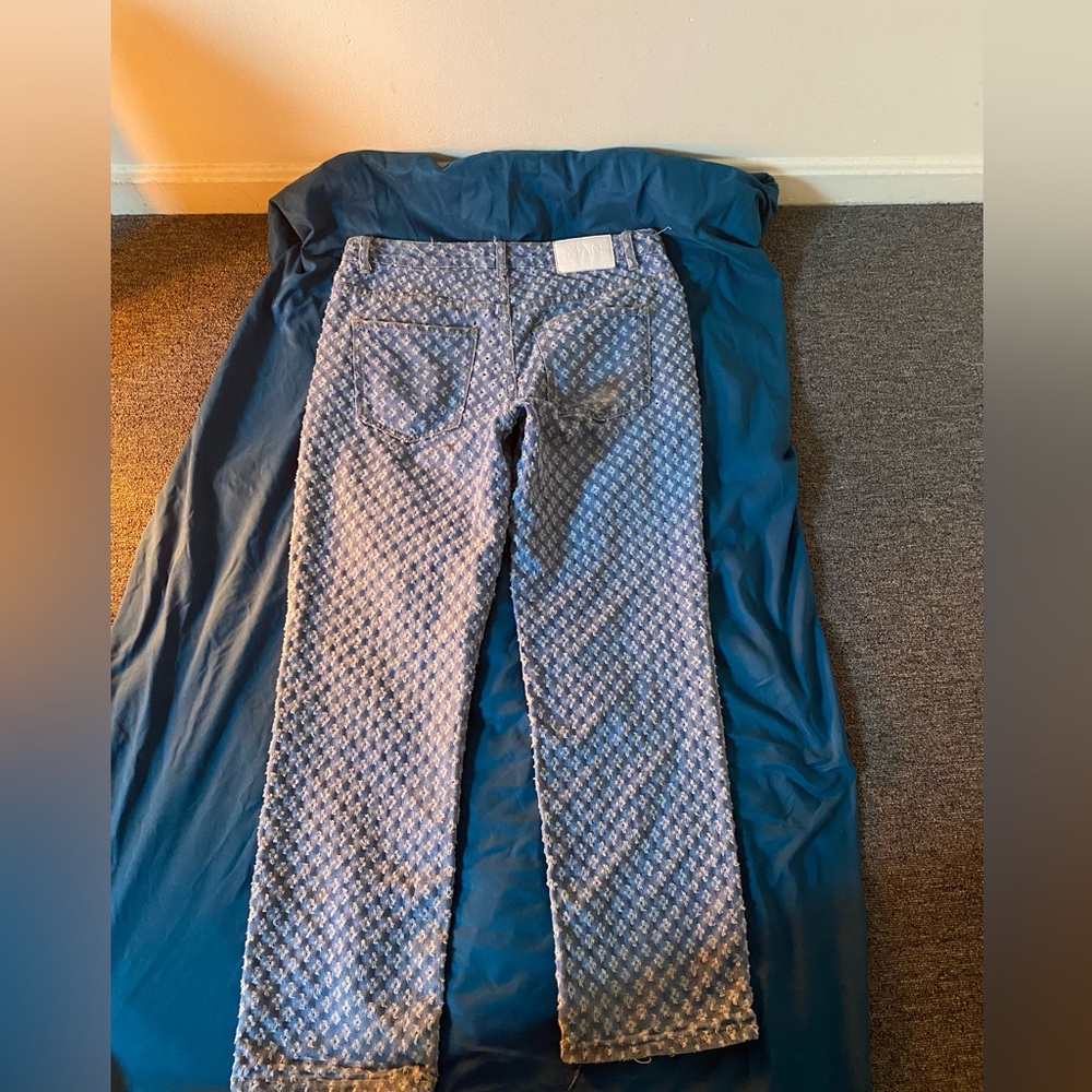 Pants - Picture 2 of 3